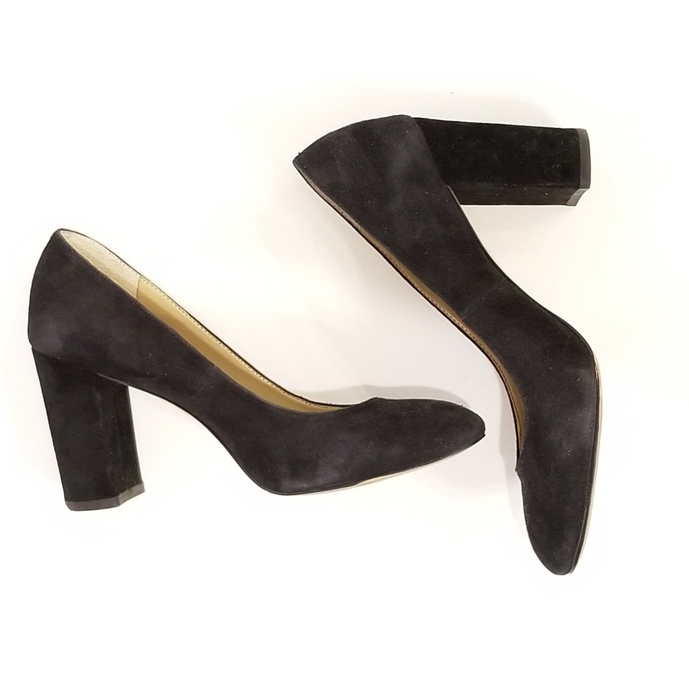 Ann Taylor Black Suede Pumps